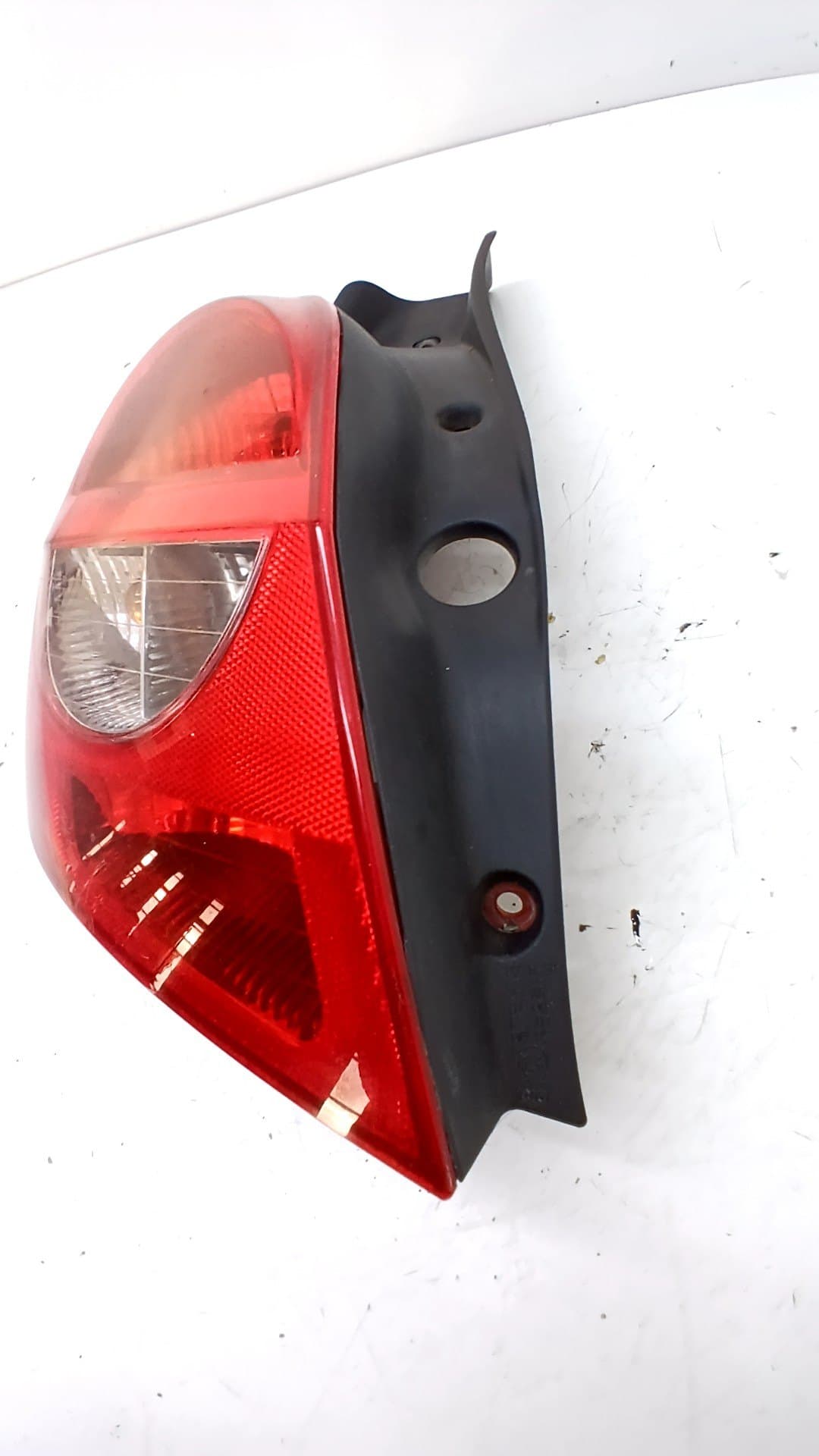 Piloto trasero izquierdo RENAULT CLIO III 3