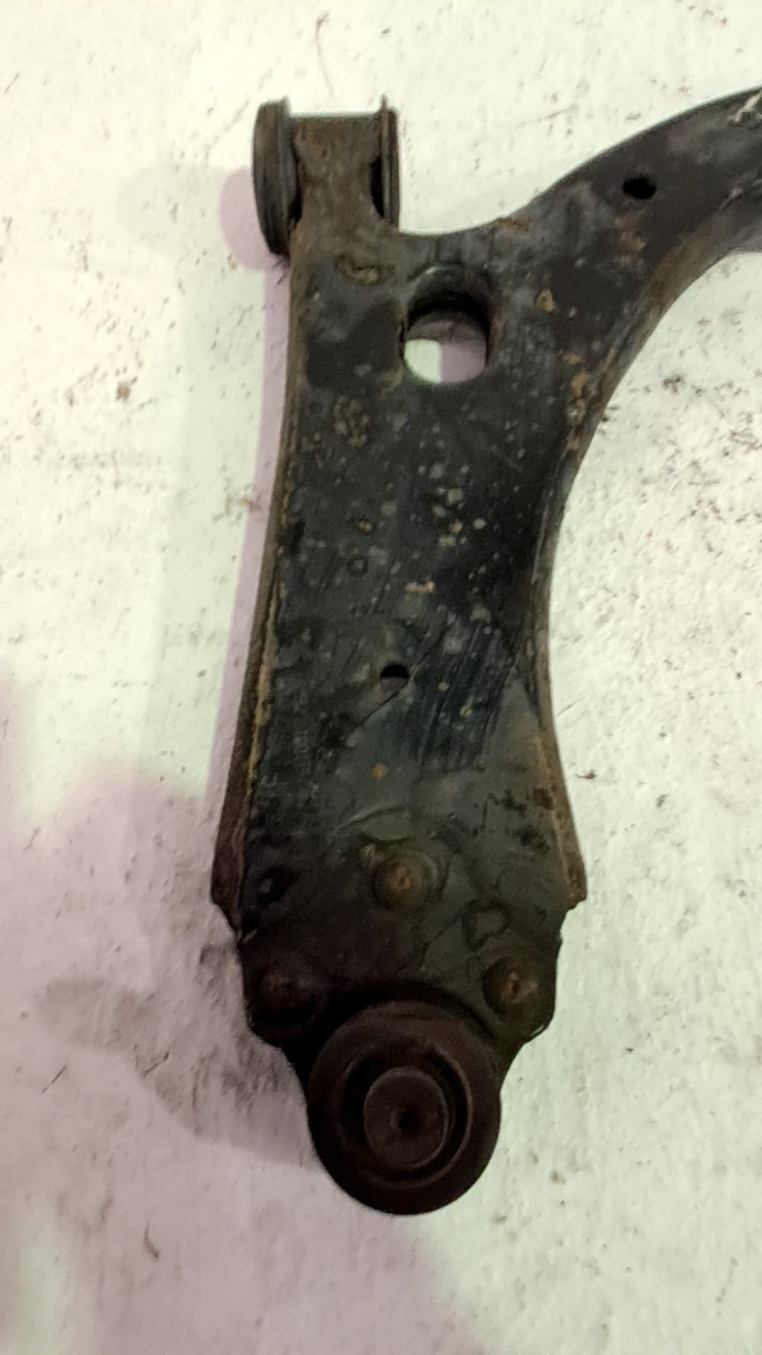 Brazo suspension inferior delantero izquierdo FORD FIESTA (CBK) 3