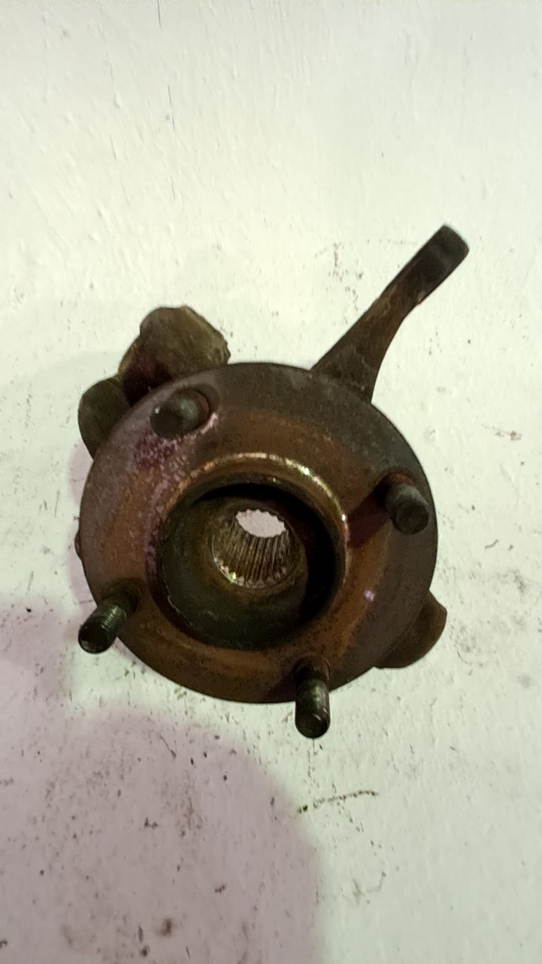 Mangueta delantera izquierda FORD FIESTA (CBK)