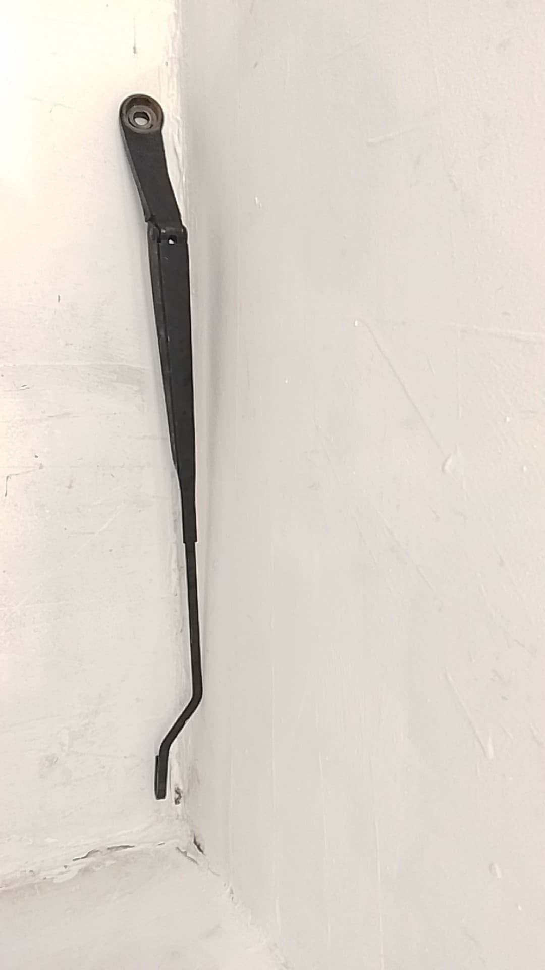 Brazo limpia delantero derecho NISSAN MICRA (K12E)