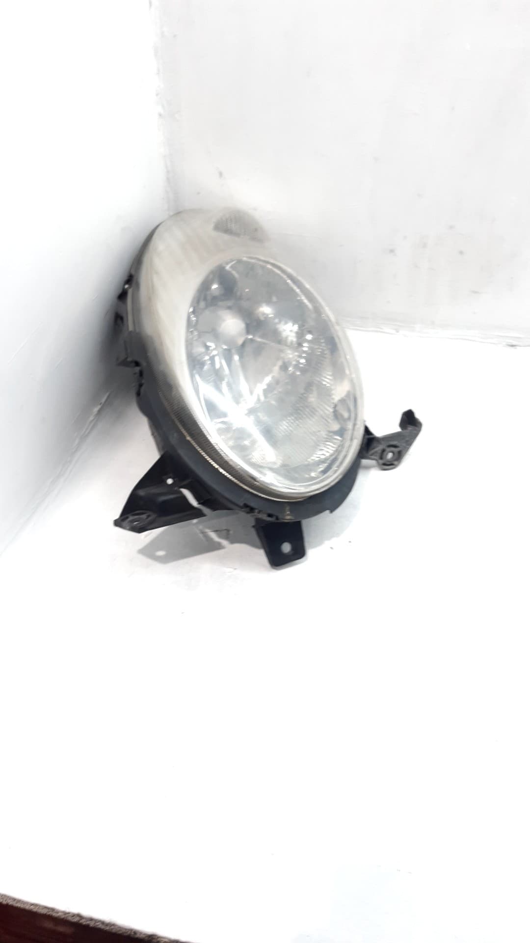 Faro izquierdo NISSAN MICRA (K12E)
