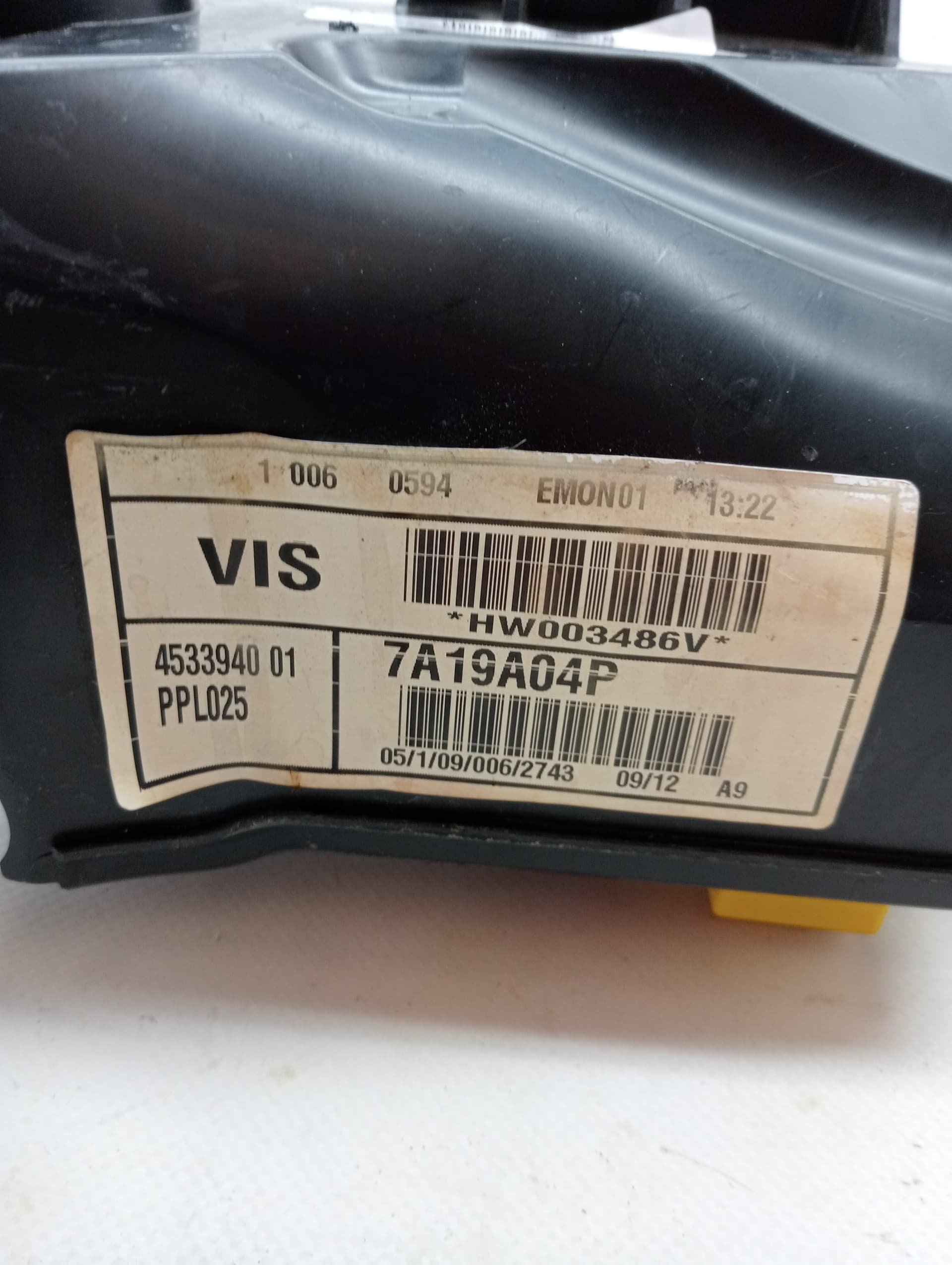 Caja reles / fusibles PEUGEOT 208 3