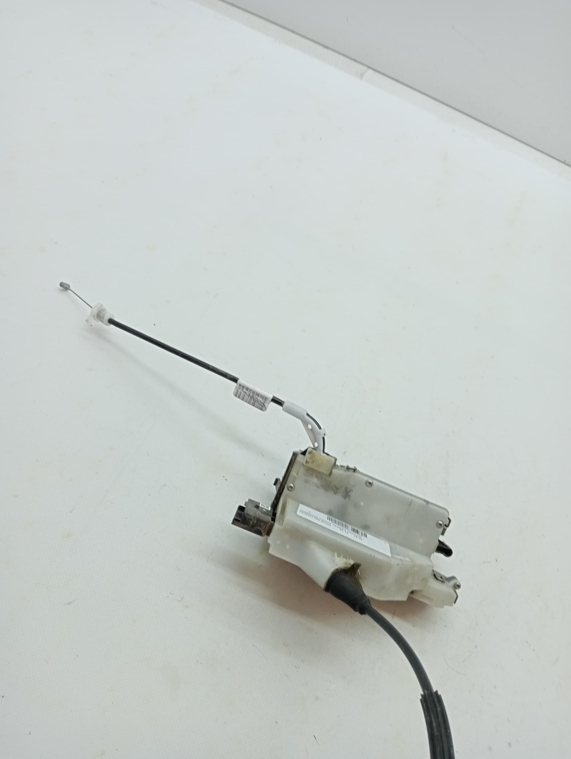 Cerradura puerta trasera derecha PEUGEOT 208