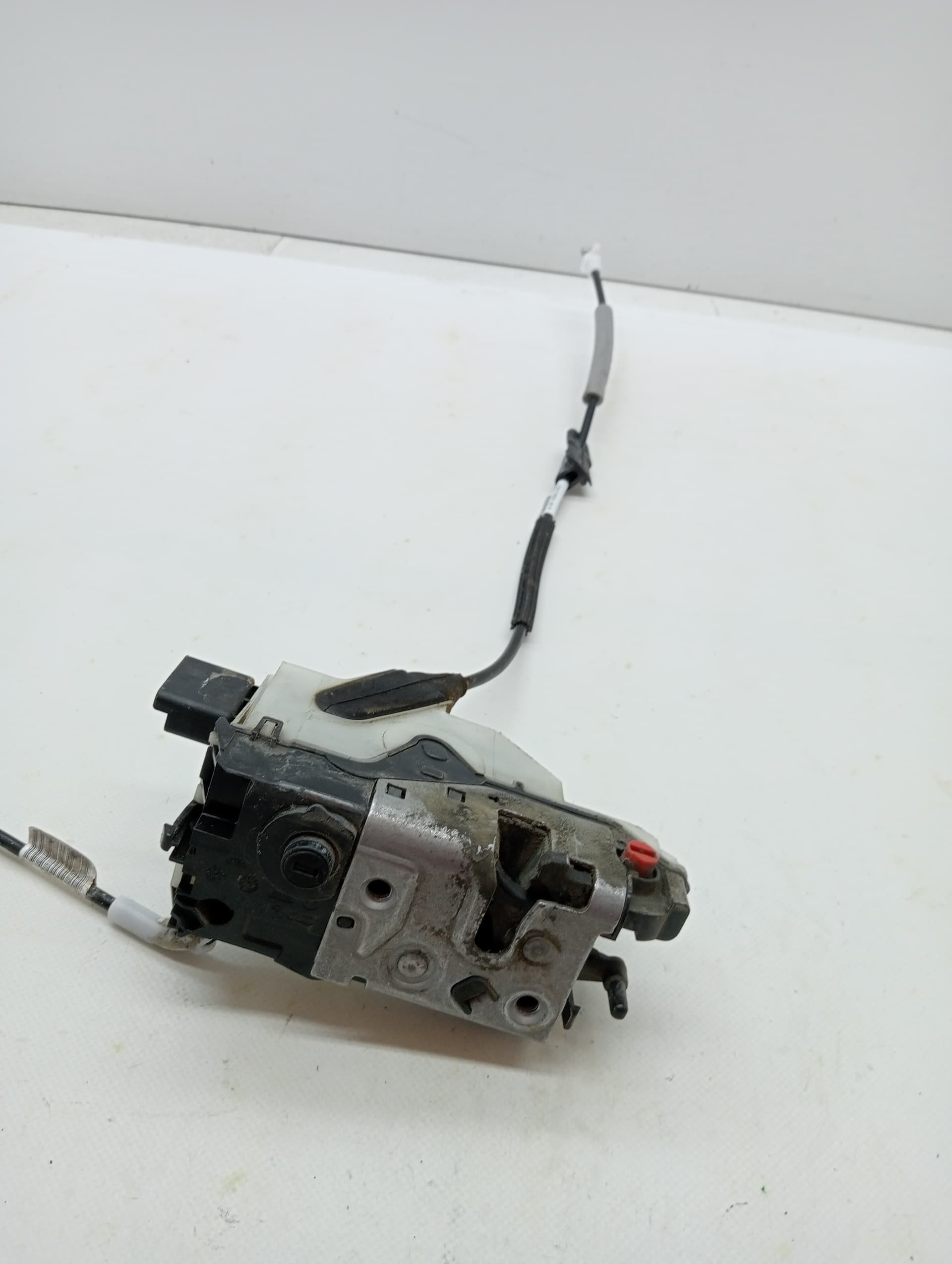 Cerradura puerta trasera derecha PEUGEOT 208 3