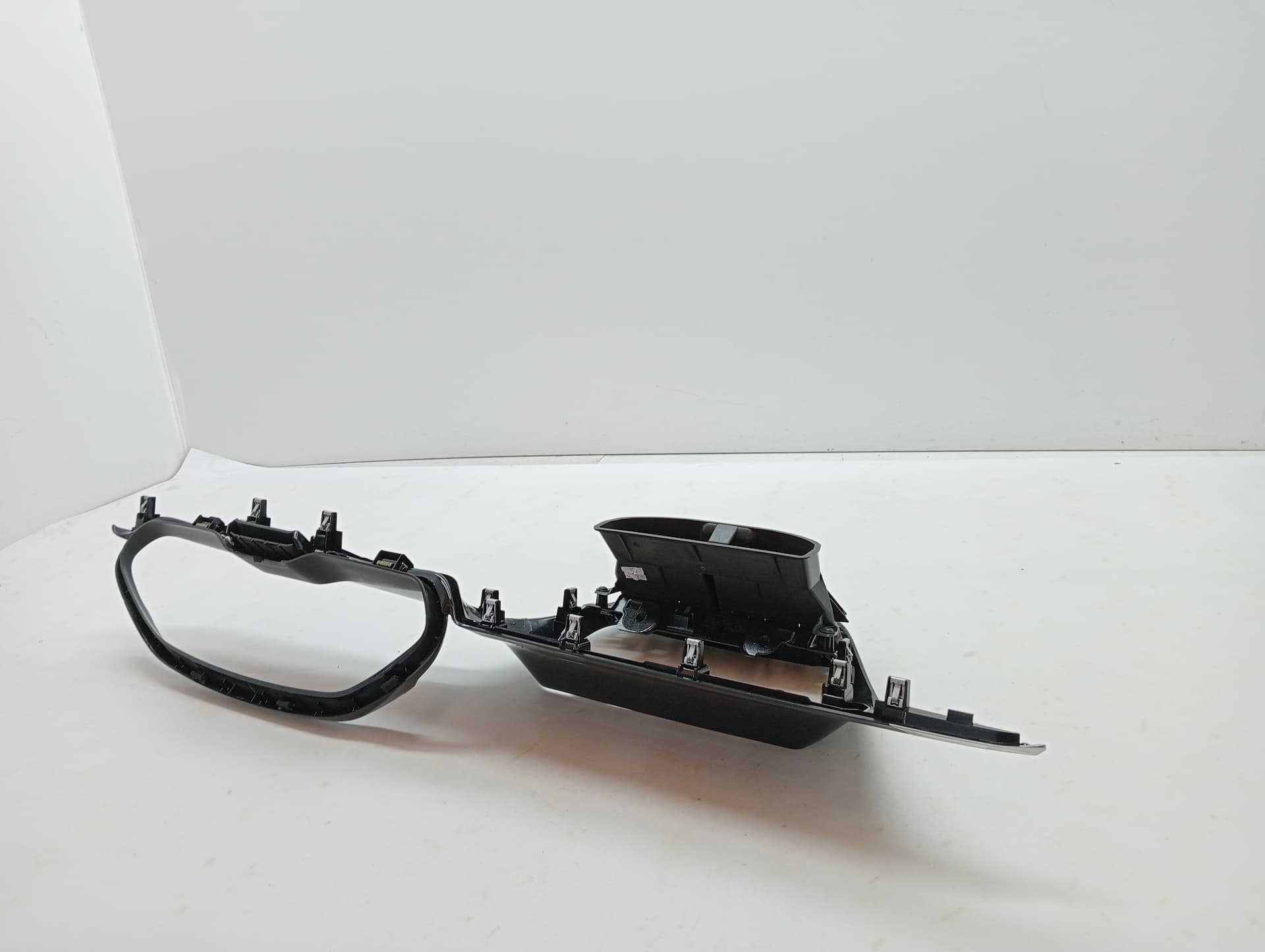 Consola central PEUGEOT 208