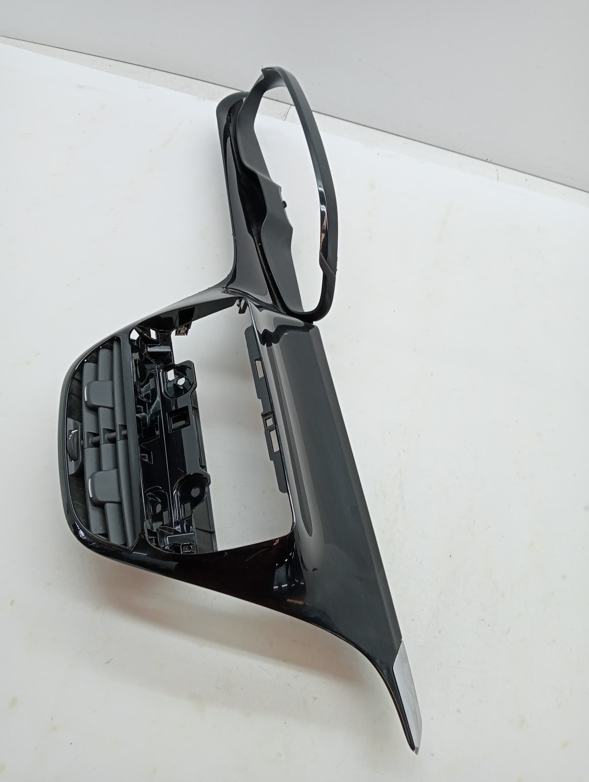 Consola central PEUGEOT 208 3