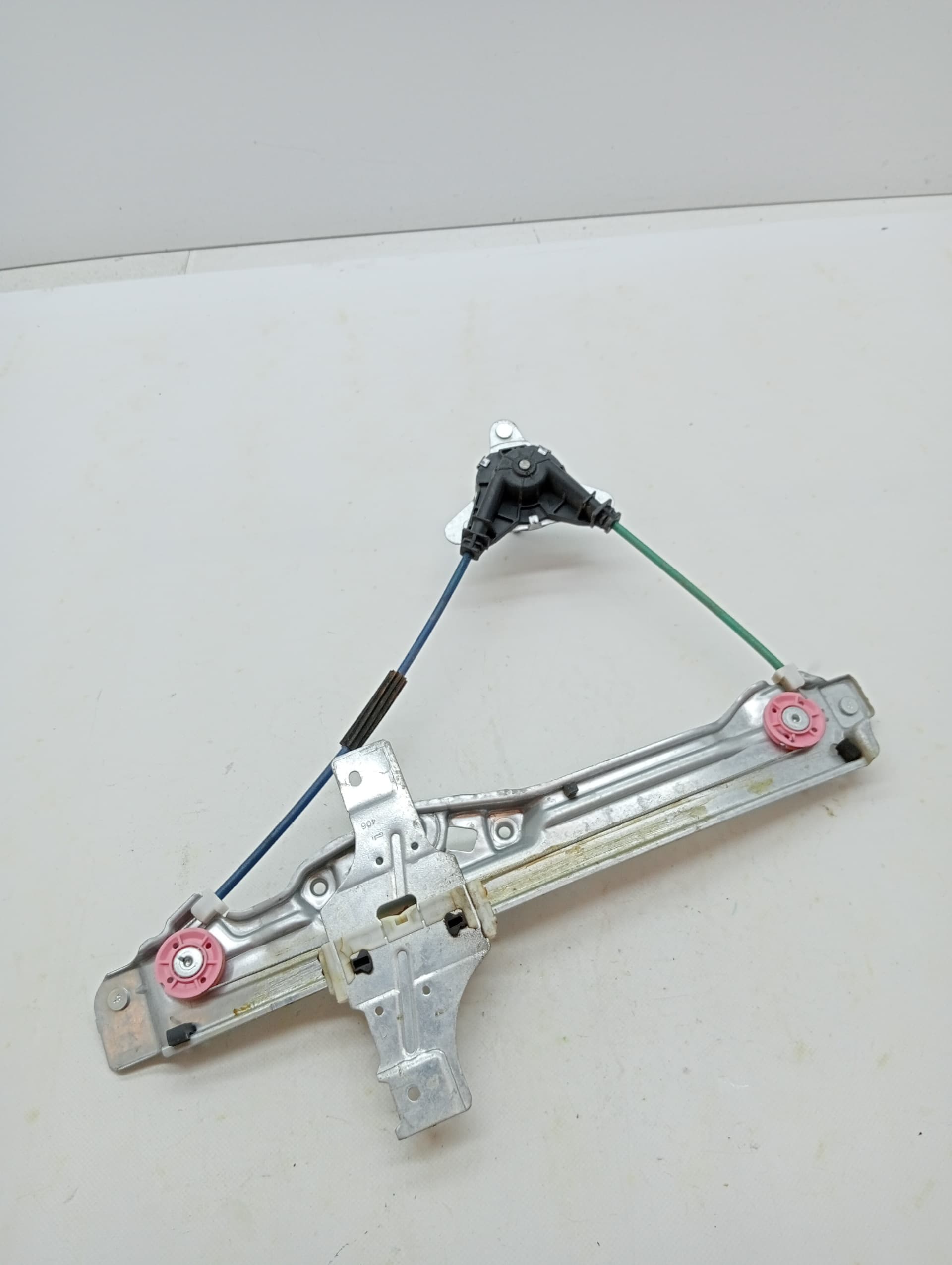 Elevalunas trasero derecho PEUGEOT 208 2
