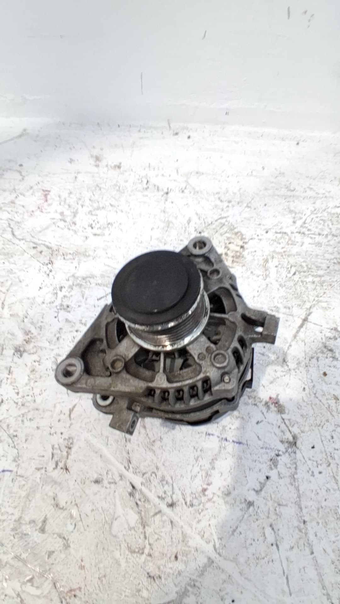 Alternador TOYOTA LAND CRUISER PRADO (_J15_) 4