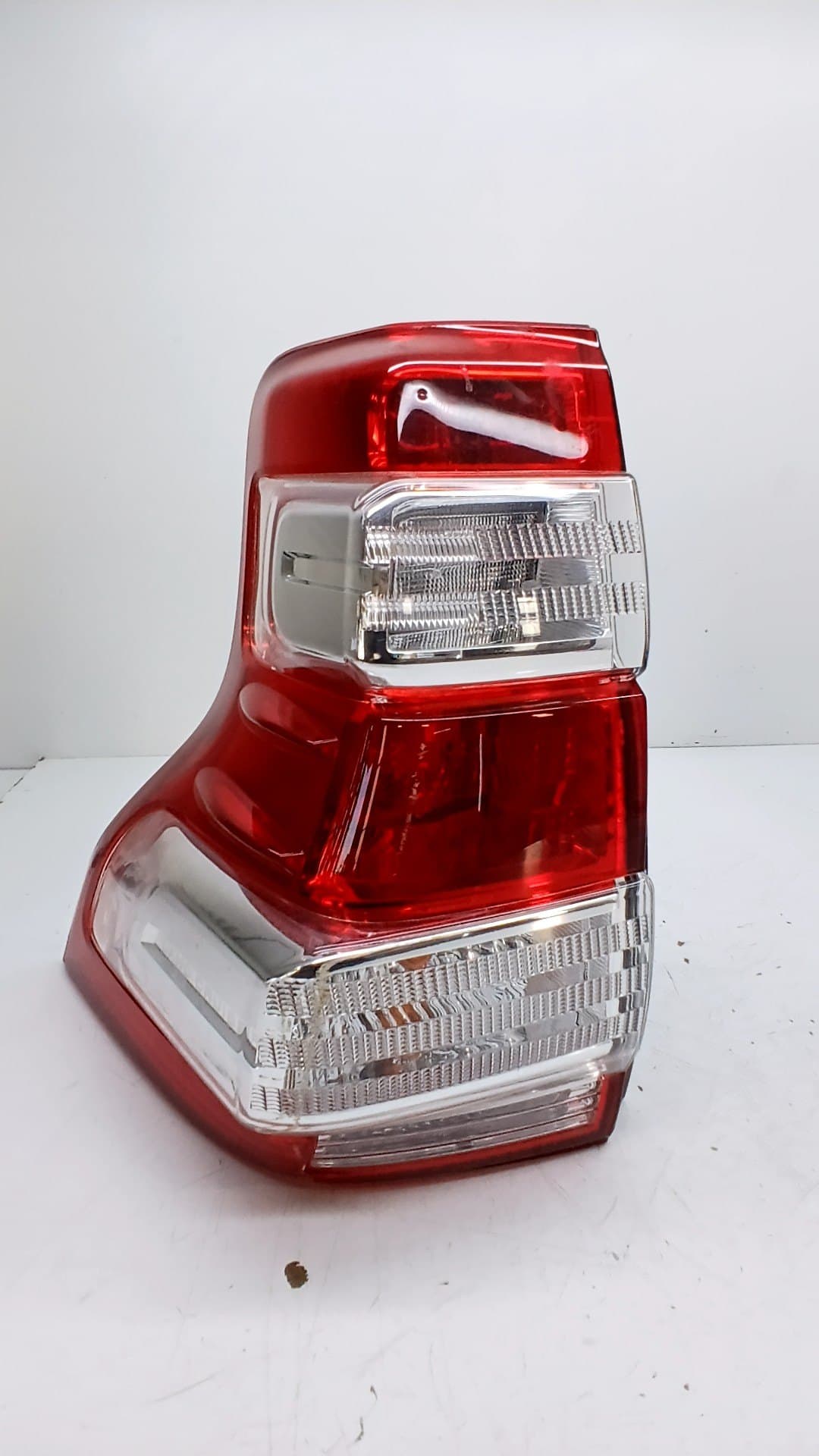 Piloto trasero izquierdo TOYOTA LAND CRUISER PRADO (_J15_)