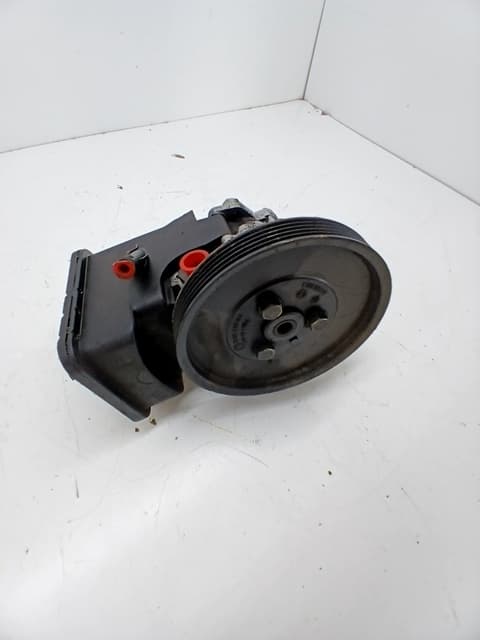 Bomba direccion BMW 5 (E39) 2