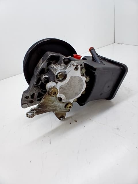 Bomba direccion BMW 5 (E39)