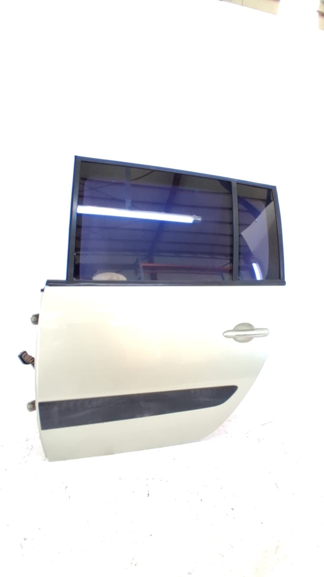 Puerta trasera izquierda RENAULT ESPACE IV (JK0)