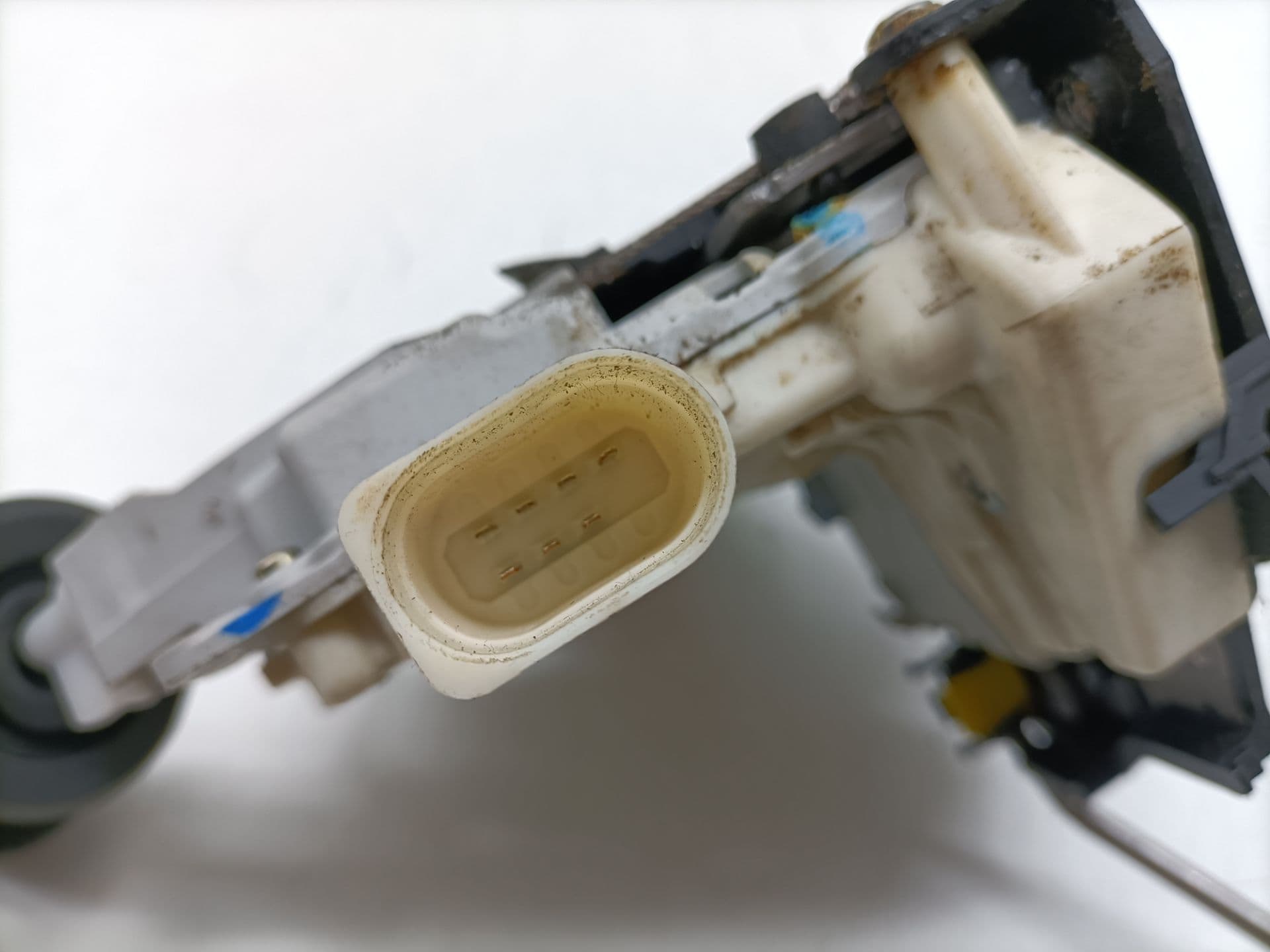 Cerradura puerta delantera derecha AUDI A6 AVANT (4F5) 4