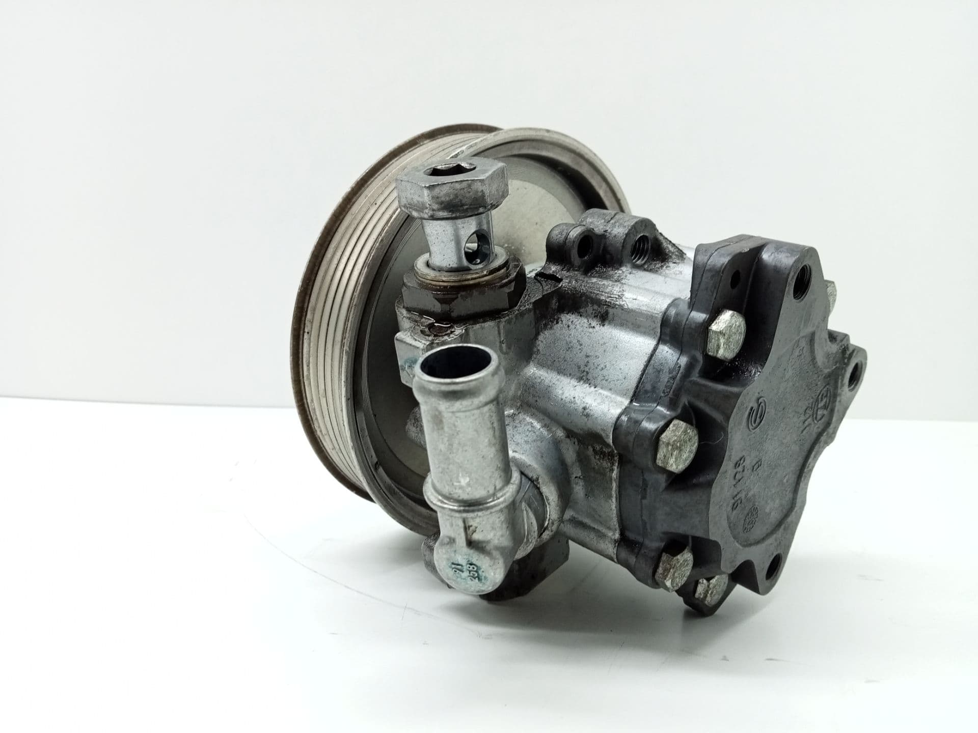 Bomba direccion AUDI A6 AVANT (4F5)