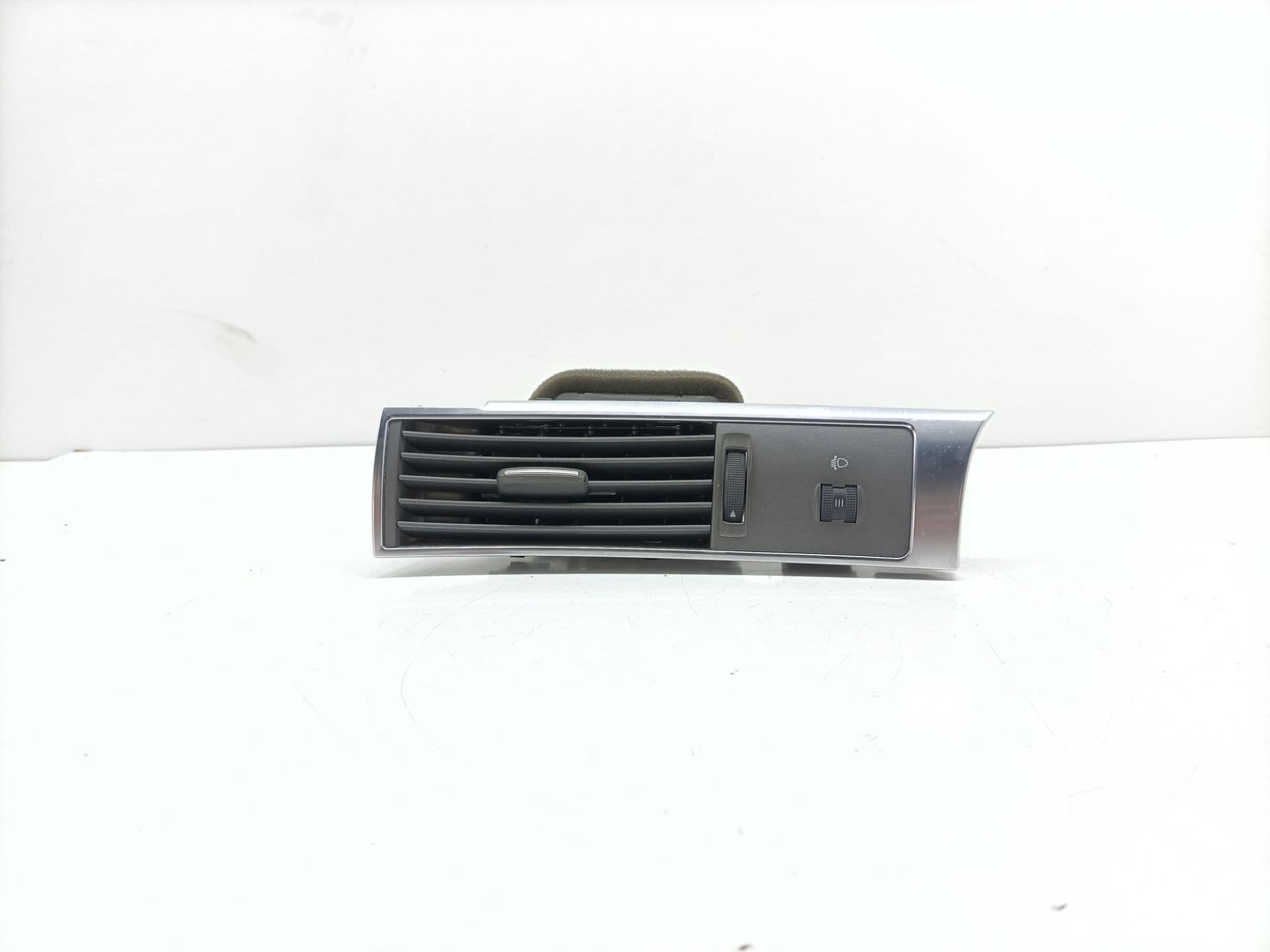 Recambio AUDI A6 AVANT (4F5) ref. 4F1820901