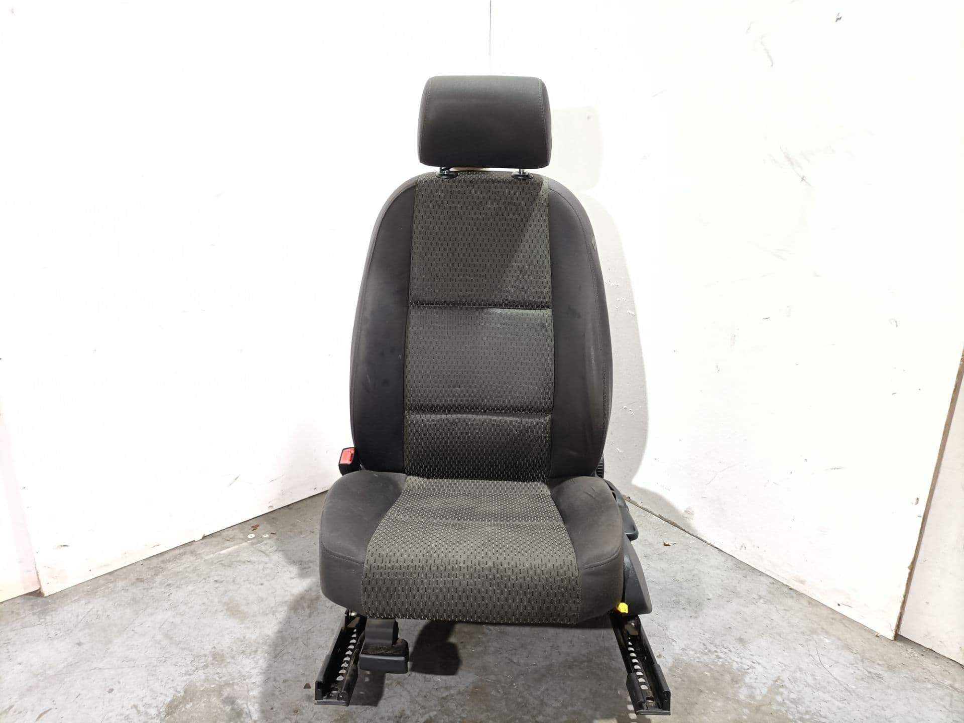 Asiento delantero izquierdo AUDI A6 AVANT (4F5)