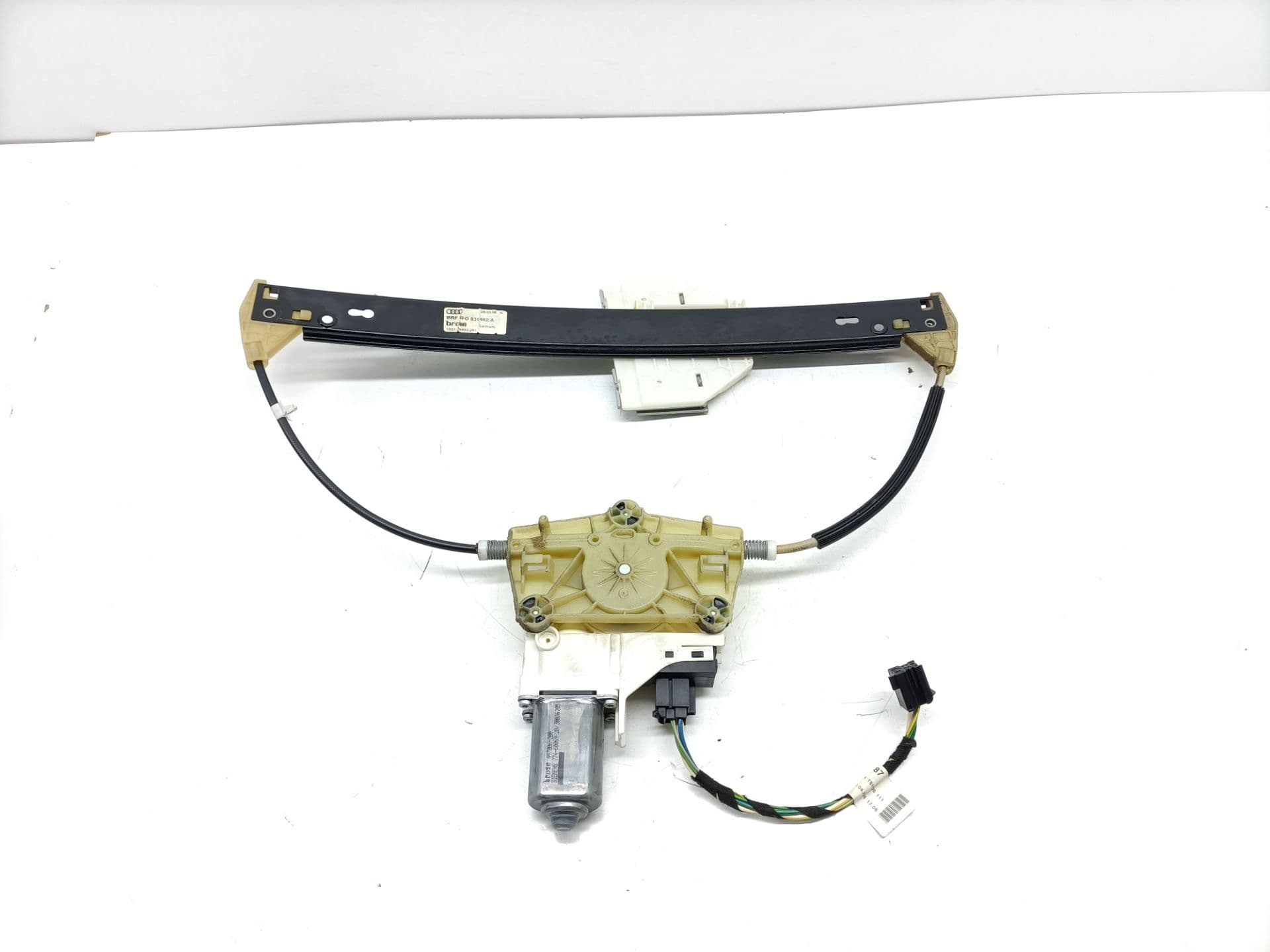 Elevalunas trasero derecho AUDI A6 AVANT (4F5)