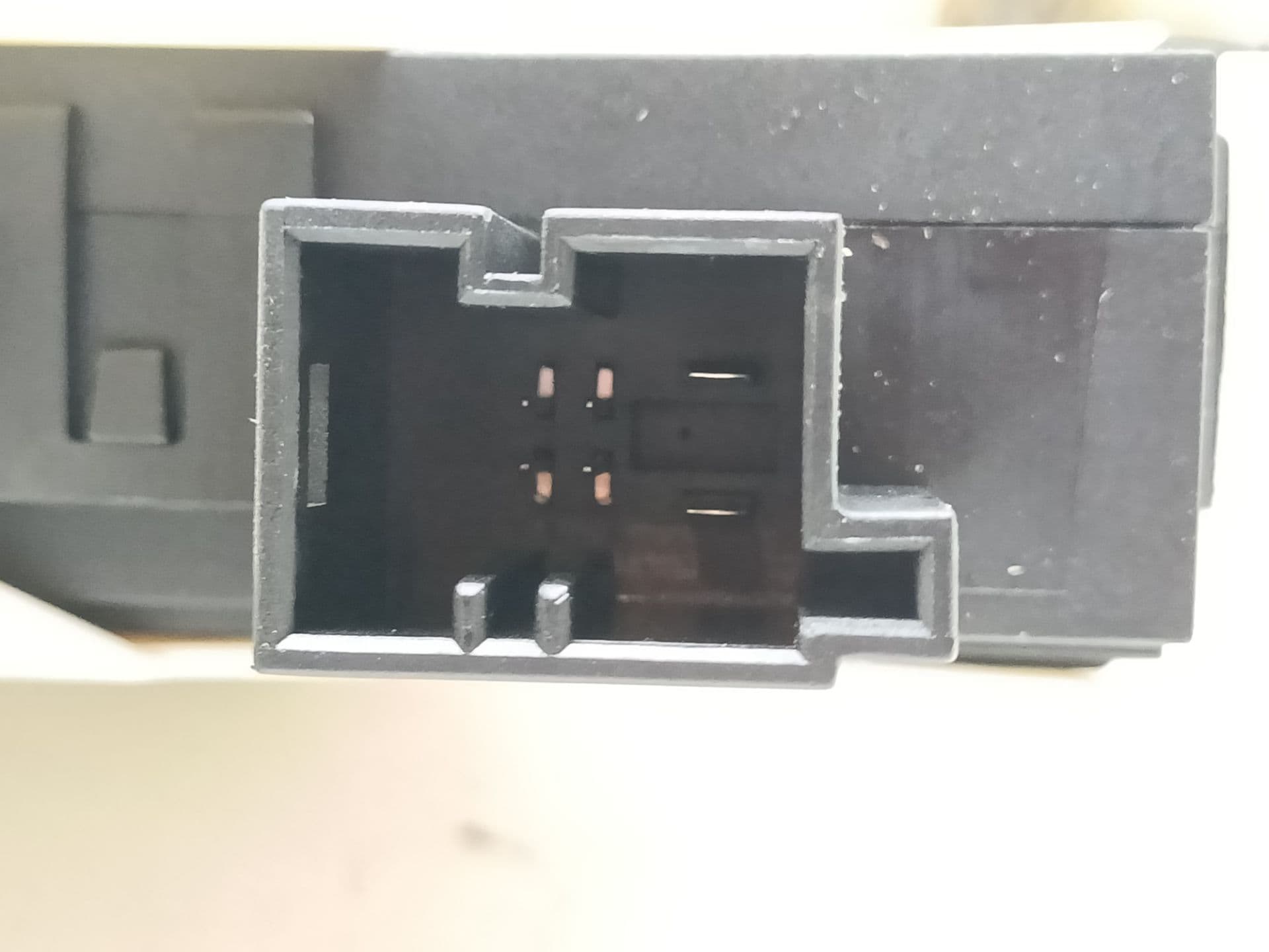 Elevalunas trasero derecho AUDI A6 AVANT (4F5) 5