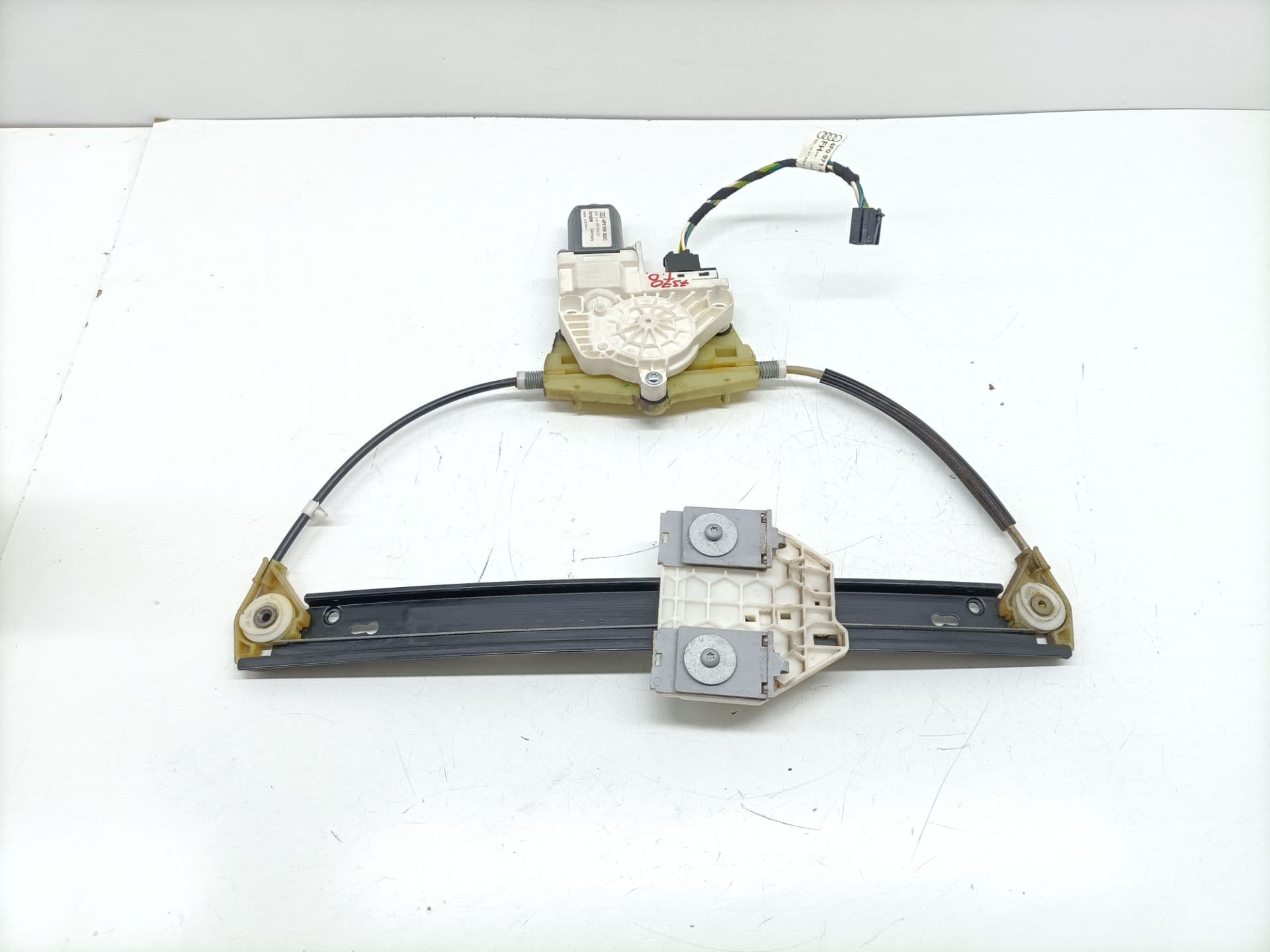 Elevalunas trasero derecho AUDI A6 AVANT (4F5) 3