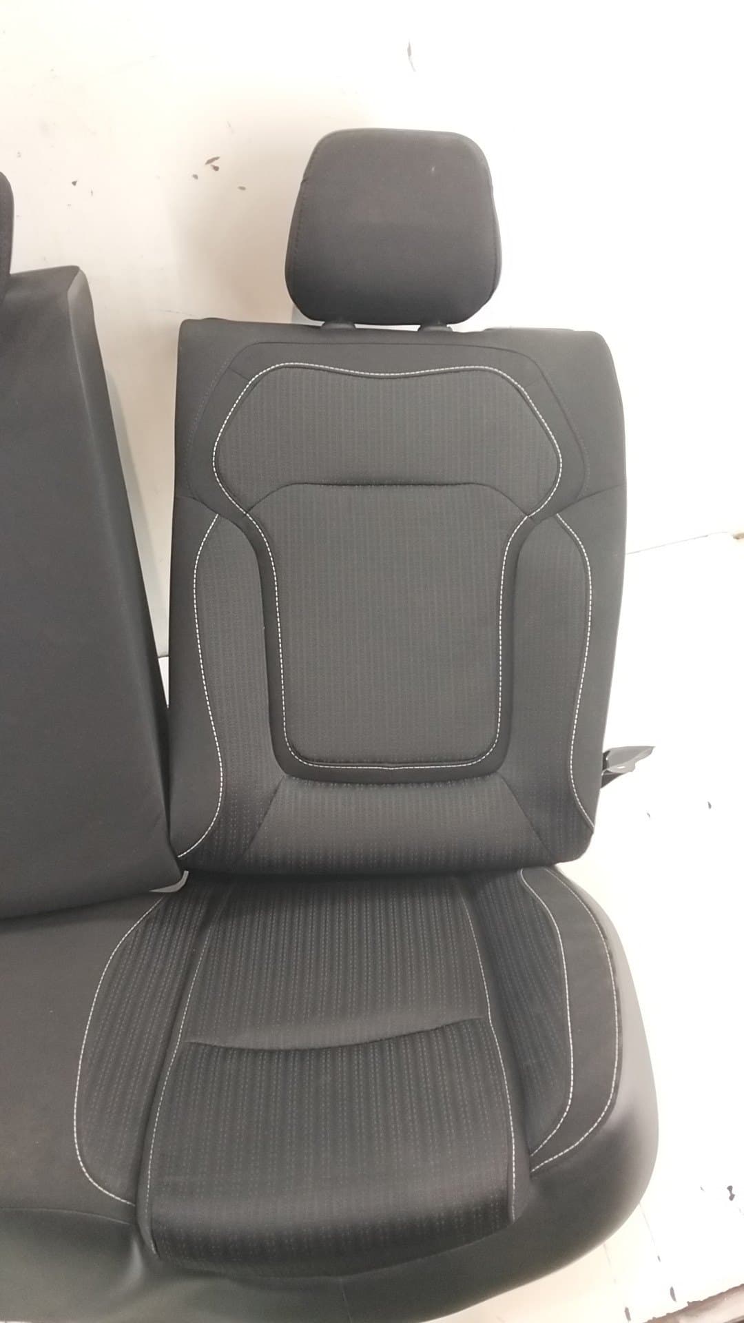 Cerradura asientos traseros RENAULT MEGANE IV BERLINA 5P 2