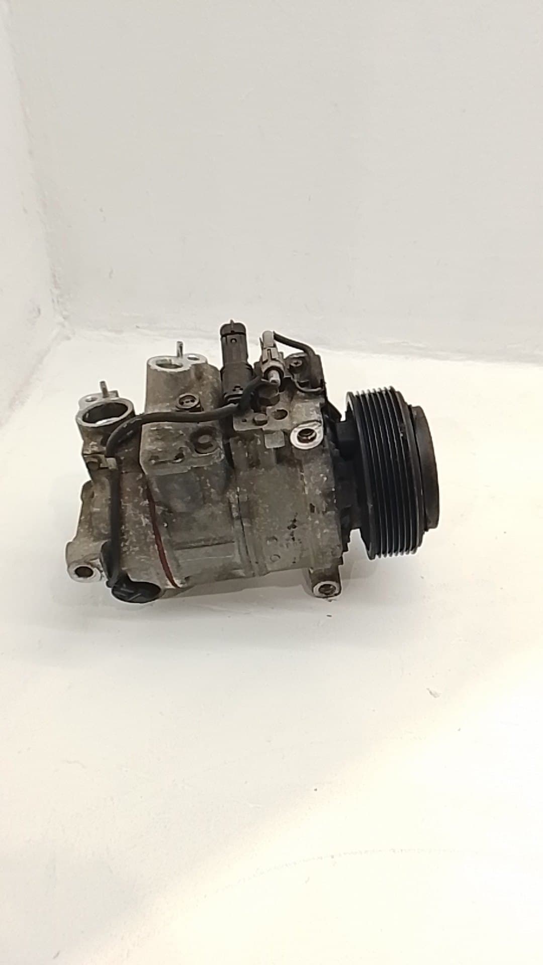 Recambio BMW 5 (E12) ref. 64526961618