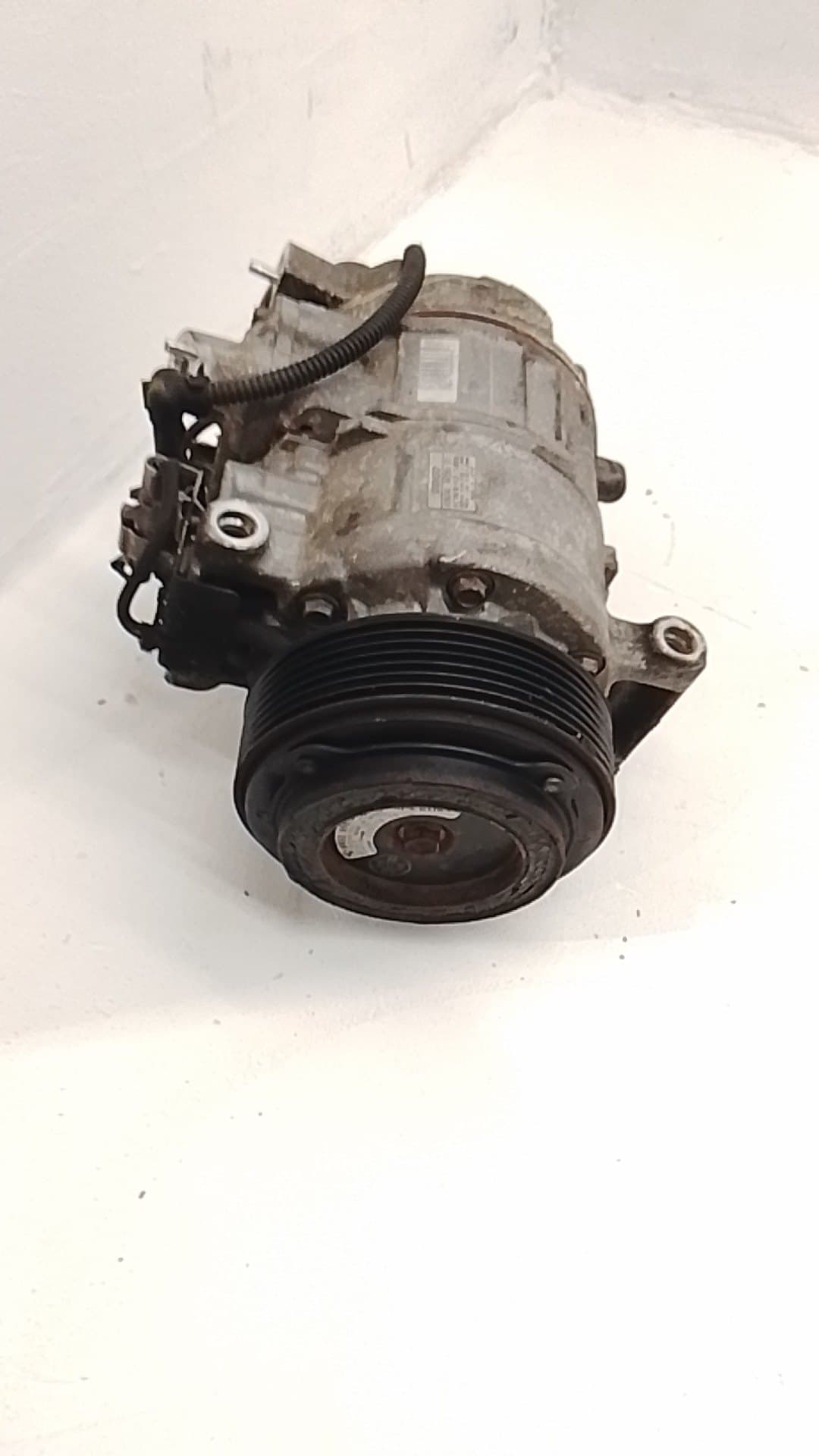 Recambio BMW 5 (E12) ref. 64526961618 5
