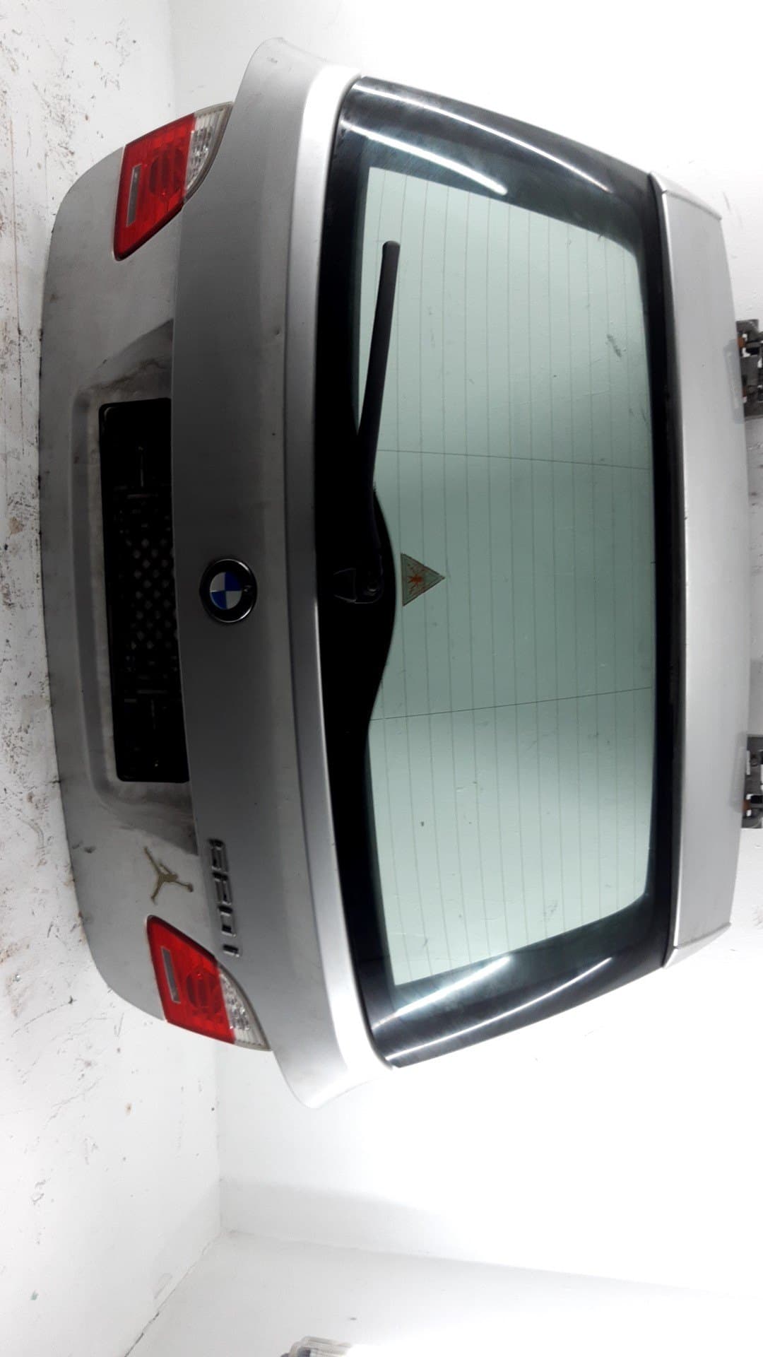 Porton trasero BMW 5 (E12) 3