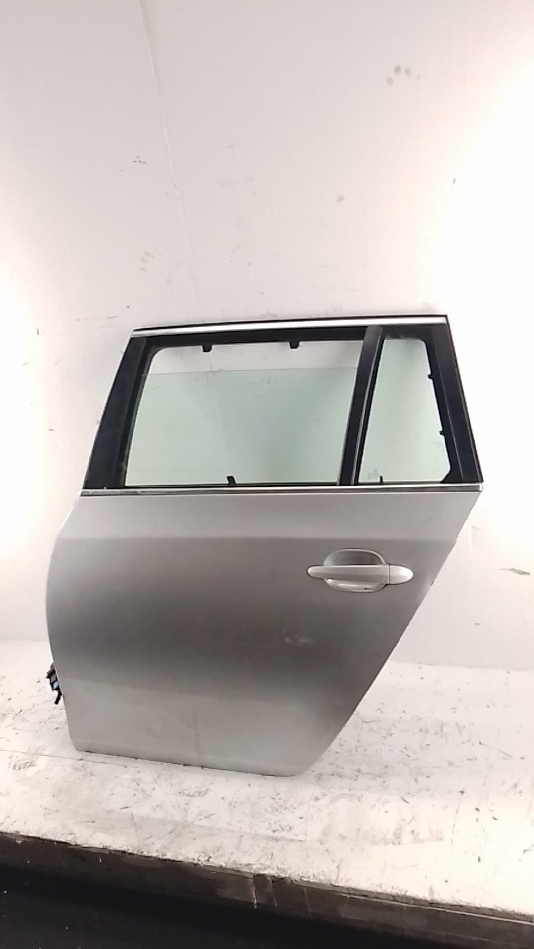 Puerta trasera izquierda BMW 5 (E12)