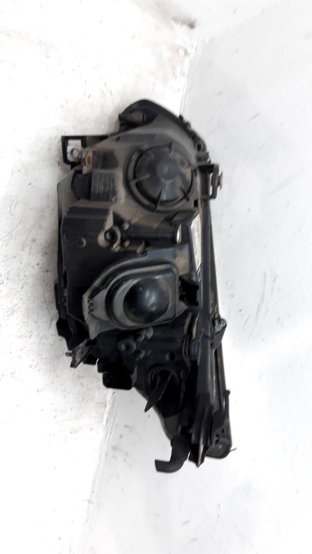 Faro derecho BMW 5 (E12) 3