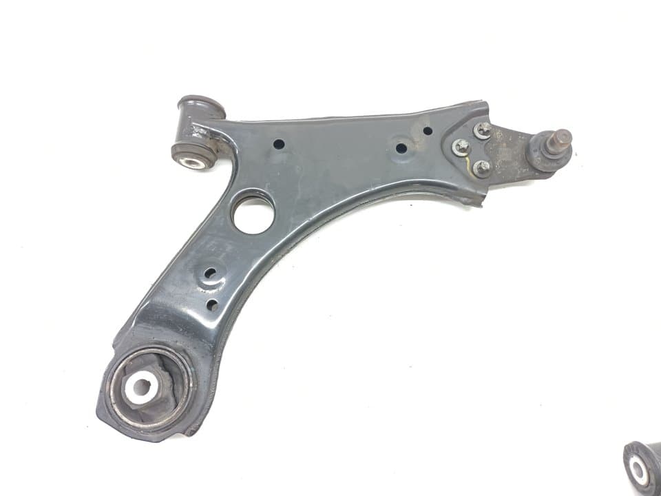 Brazo suspension inferior delantero derecho FIAT TIPO II (356) SEDAN