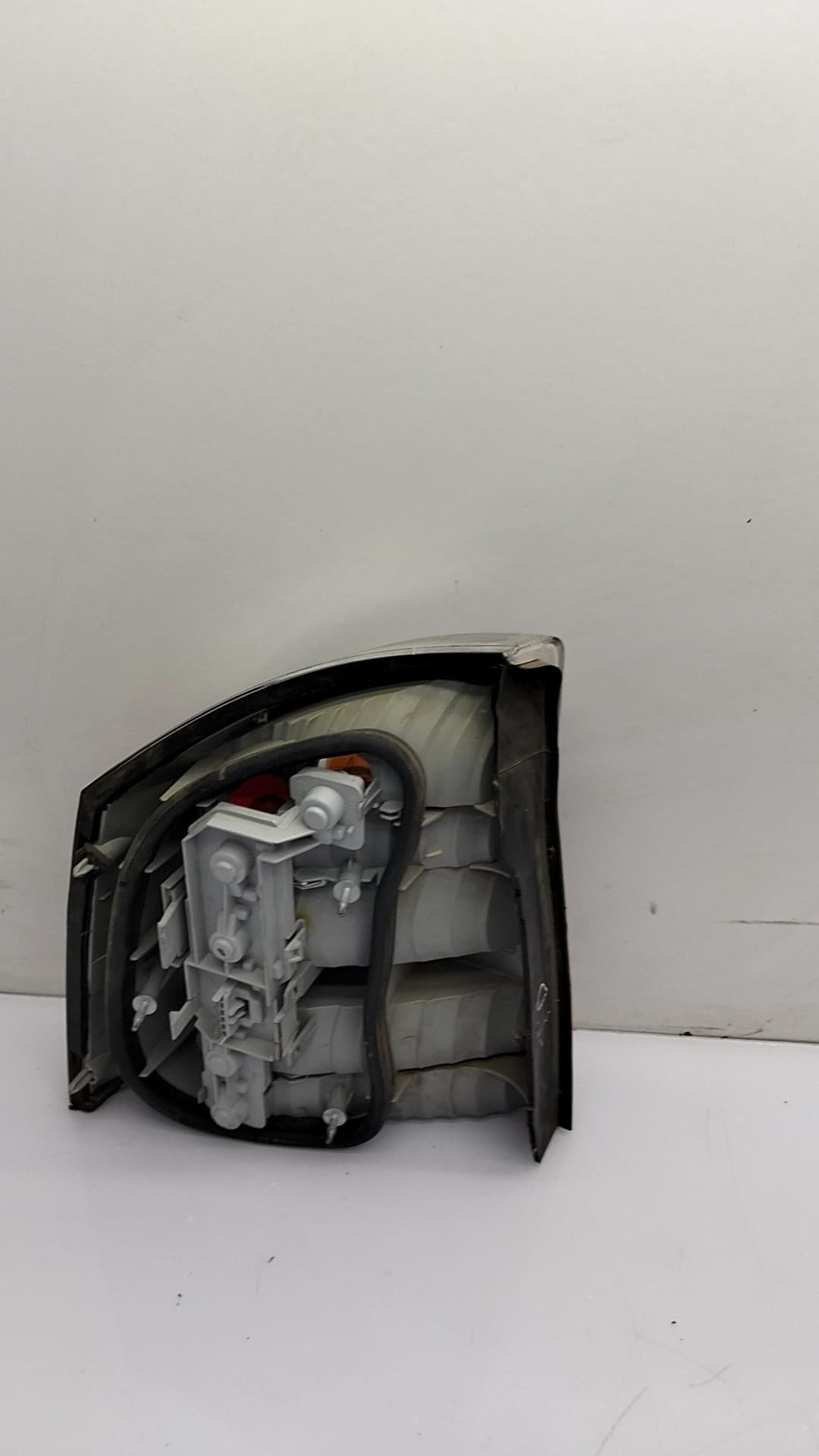 Piloto trasero derecho OPEL VECTRA B BERLINA 2