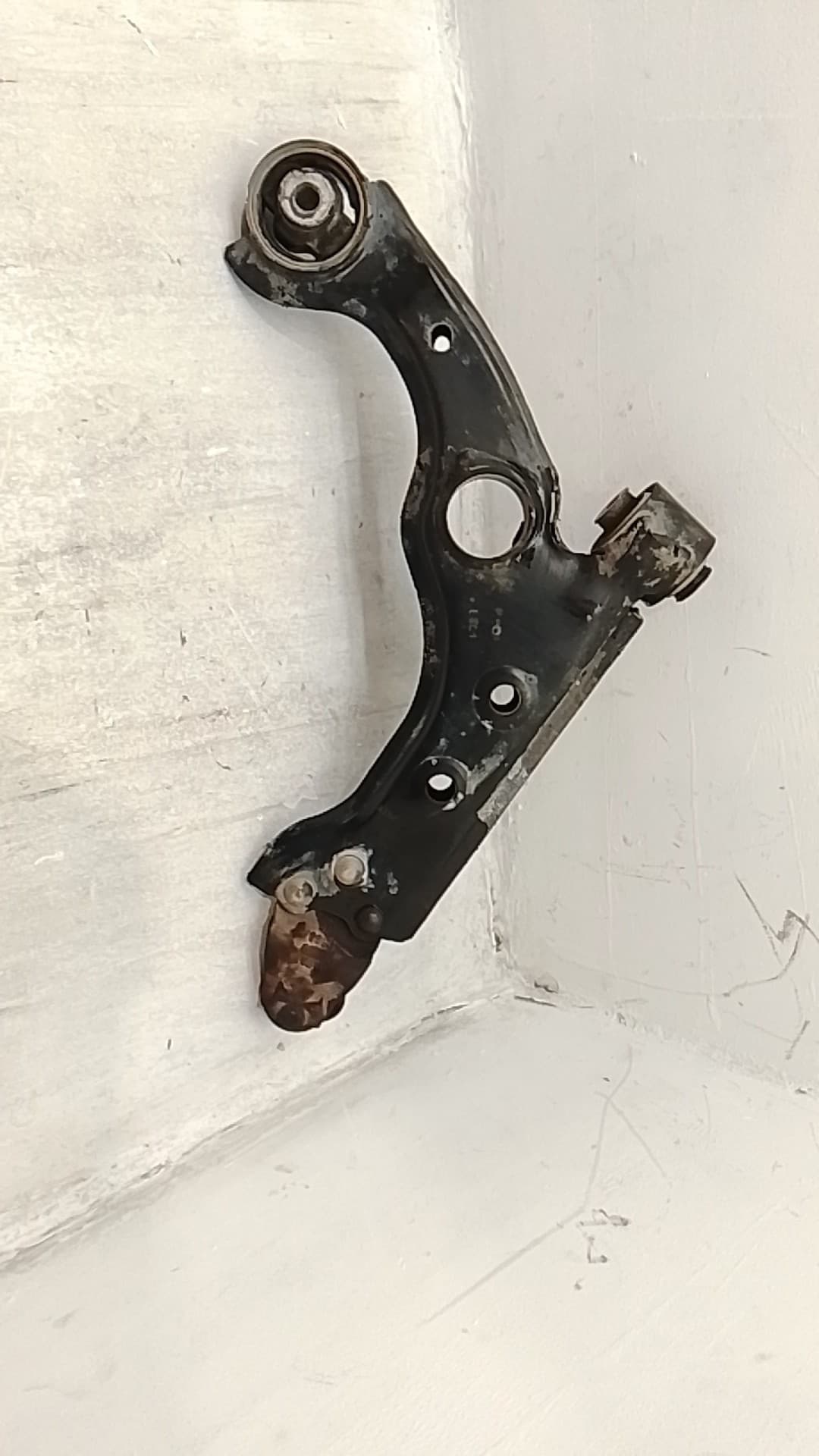 Brazo suspension inferior delantero izquierdo ALFA ROMEO GIULIETTA (191) 2