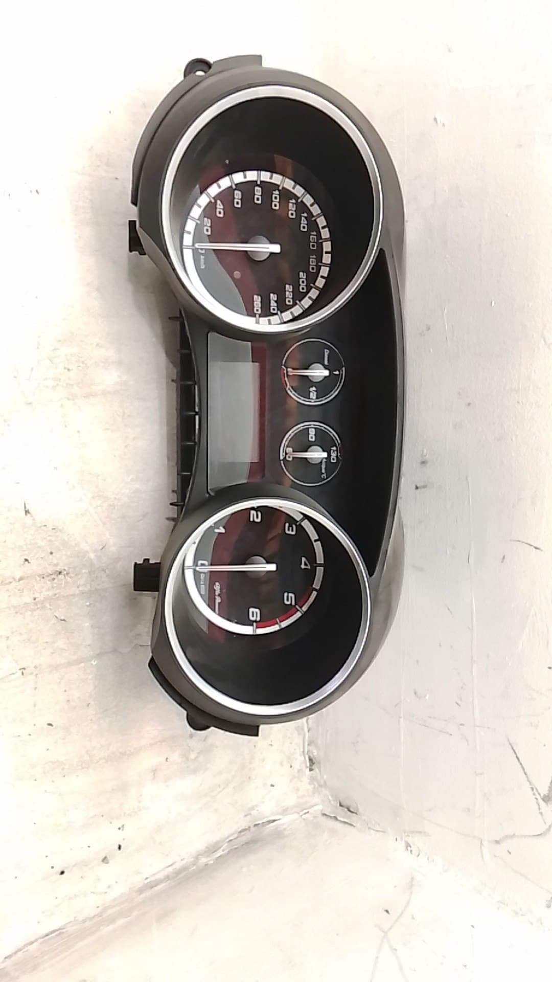 Cuadro instrumentos ALFA ROMEO GIULIETTA (191)