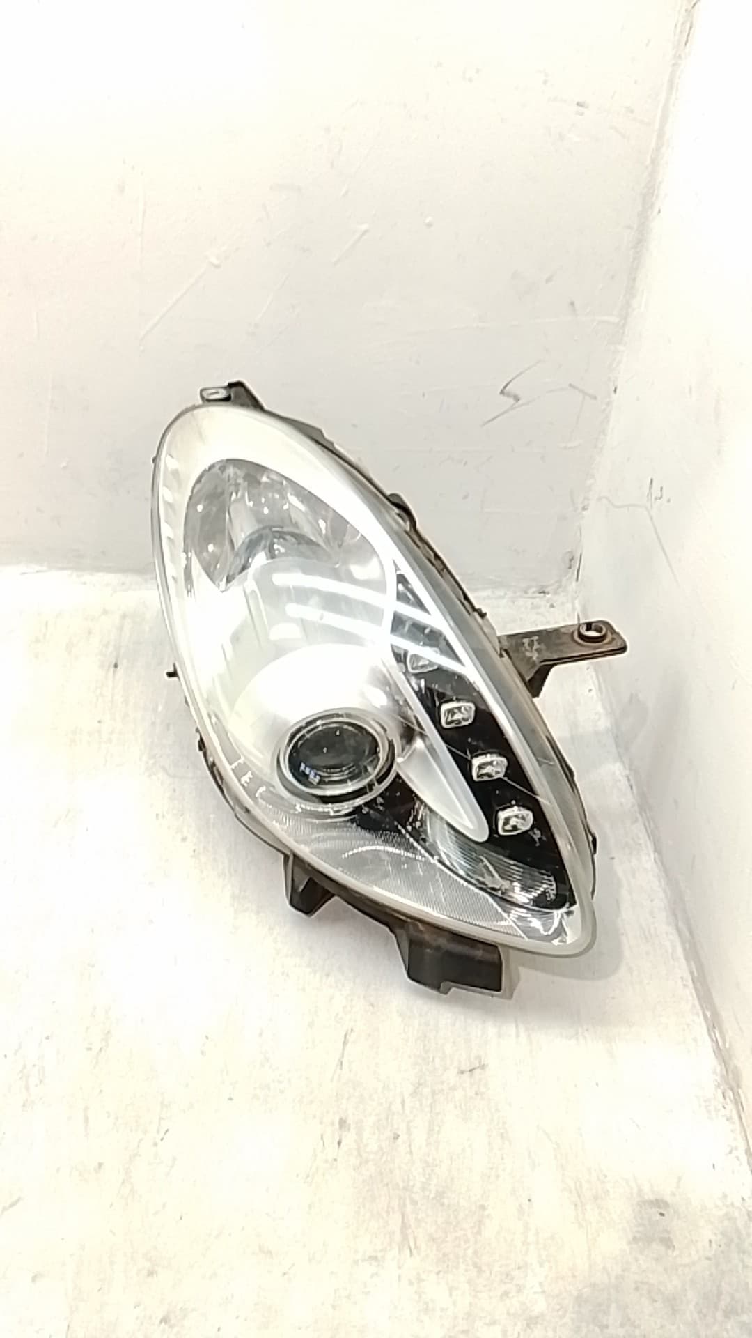 Faro derecho ALFA ROMEO GIULIETTA (191)