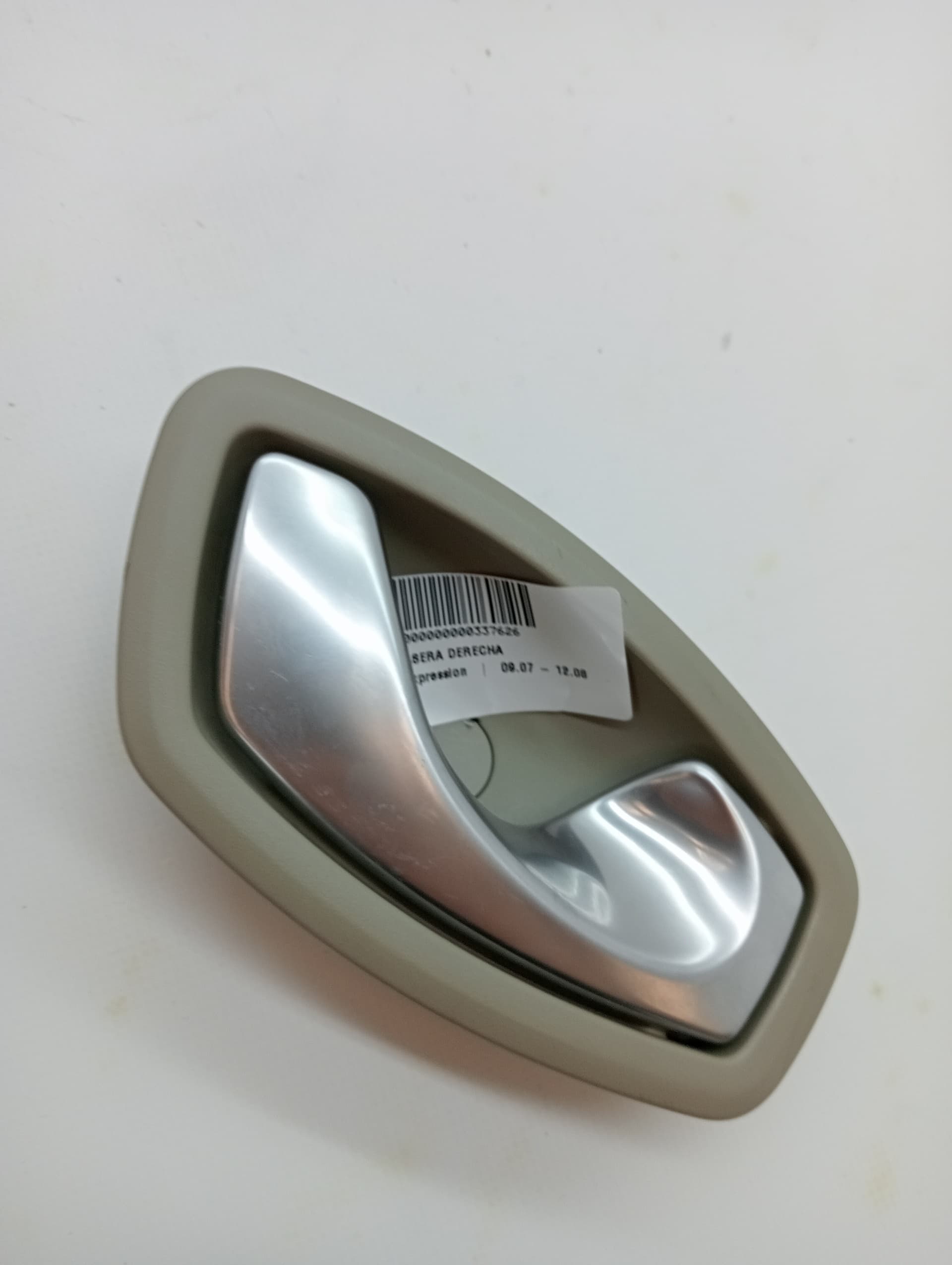 Maneta interior trasera derecha RENAULT LAGUNA III