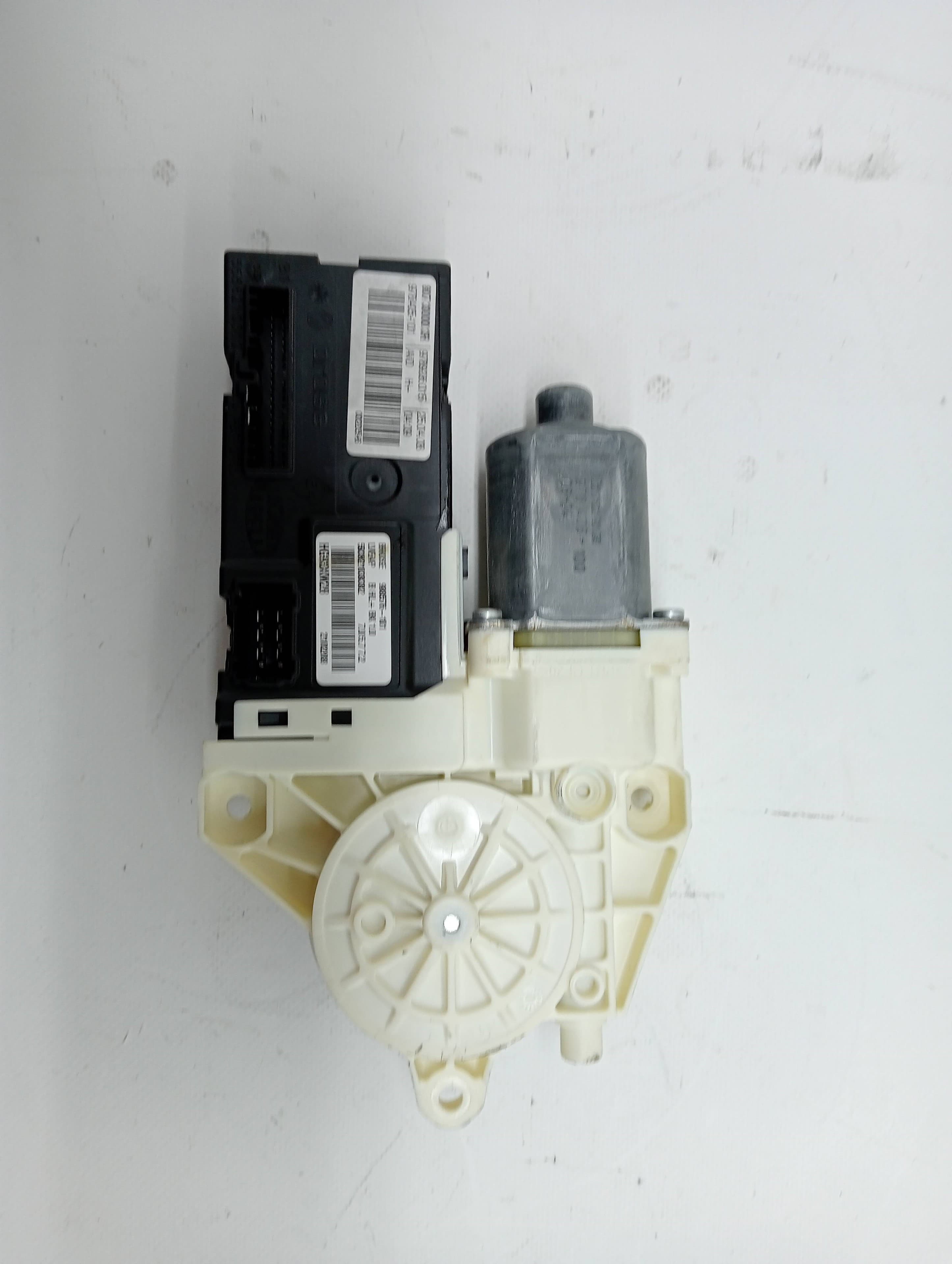 Motor elevalunas delantero derecho RENAULT LAGUNA III