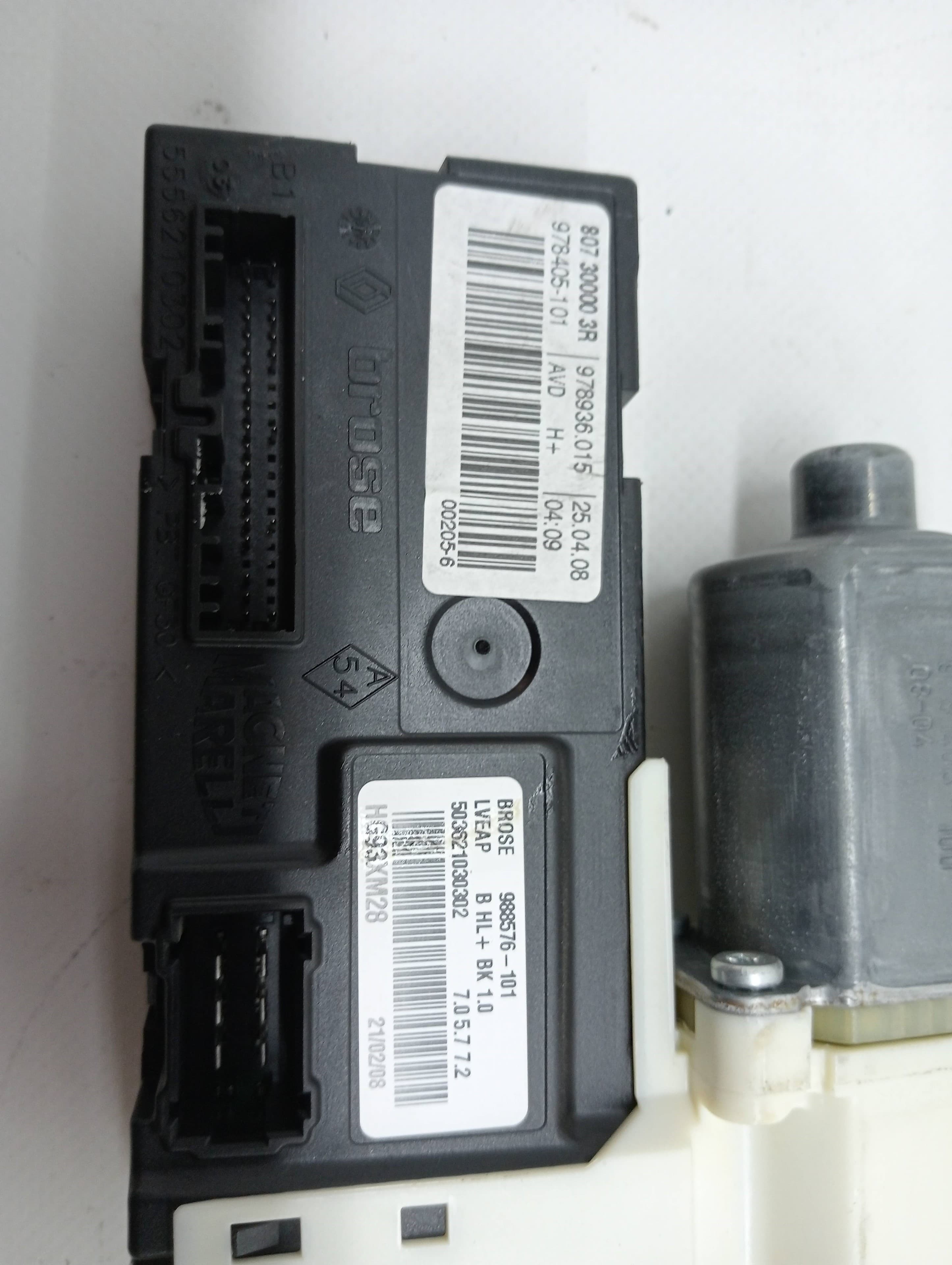 Motor elevalunas delantero derecho RENAULT LAGUNA III 3