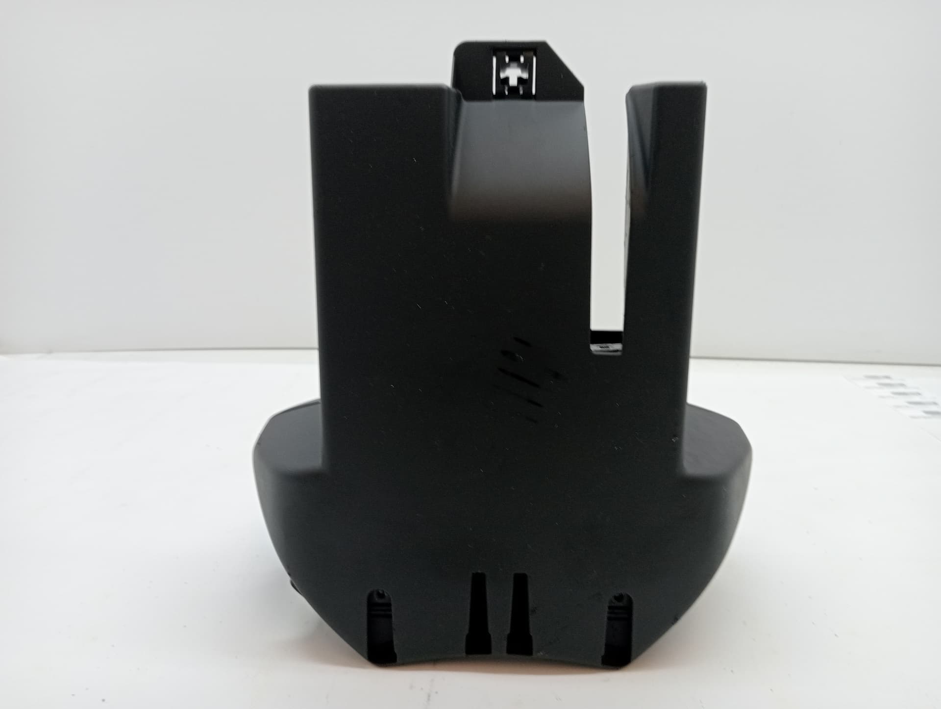 Plastico RENAULT LAGUNA III 4
