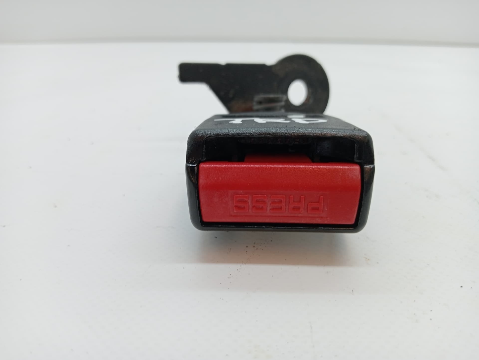 Enganche cinturon RENAULT LAGUNA III 2