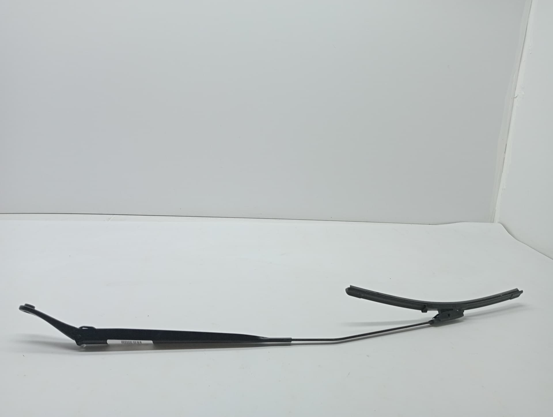 Brazo limpia delantero derecho RENAULT LAGUNA III