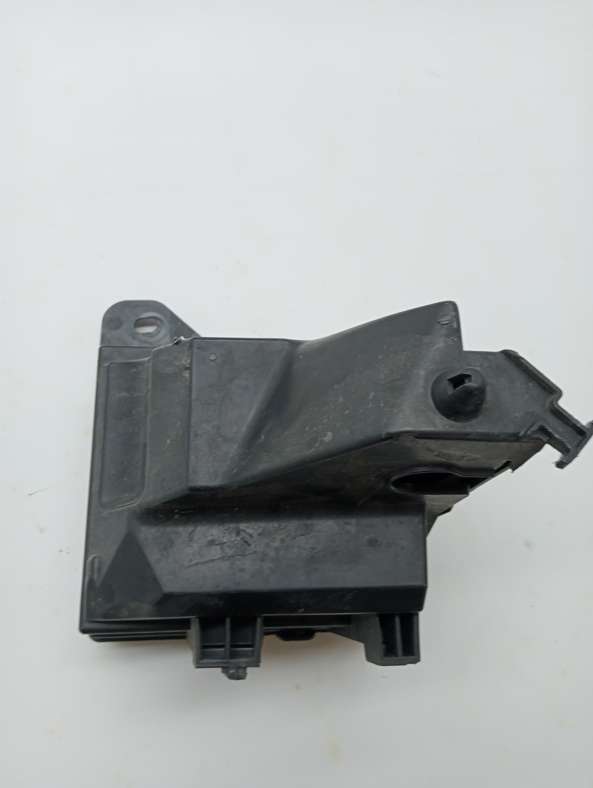 Caja reles / fusibles RENAULT LAGUNA III 3