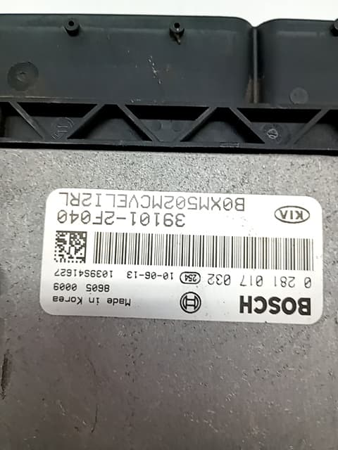 Centralita motor uce KIA SORENTO II (XM) 3