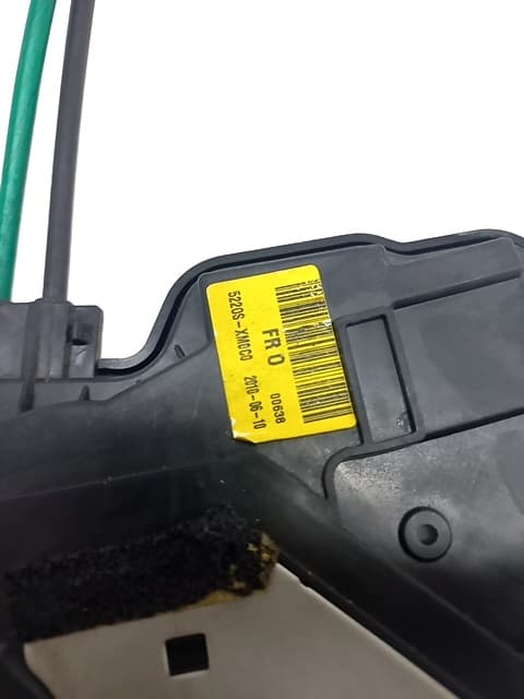 Cerradura puerta delantera derecha KIA SORENTO II (XM)