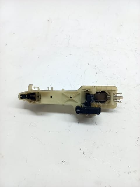 Maneta exterior delantera derecha KIA SORENTO II (XM) 3