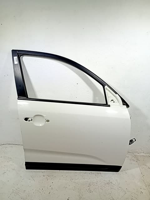 Puerta delantera derecha KIA SORENTO II (XM)