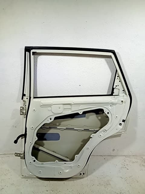 Puerta trasera derecha KIA SORENTO II (XM) 2