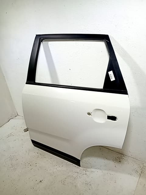 Puerta trasera izquierda KIA SORENTO II (XM) 4