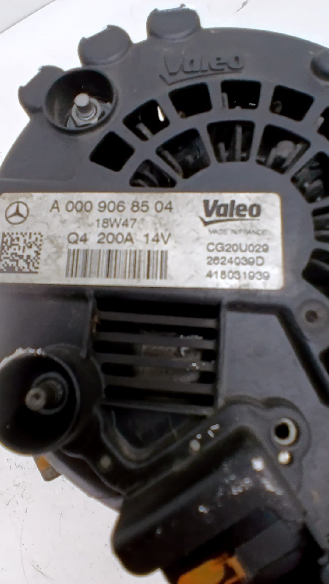 Alternador MERCEDES-BENZ VITO 2