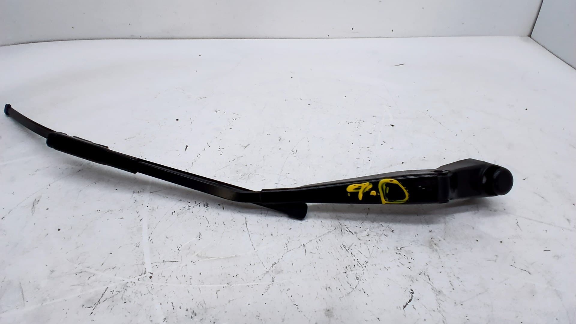 Brazo limpia trasero MERCEDES-BENZ VITO 3