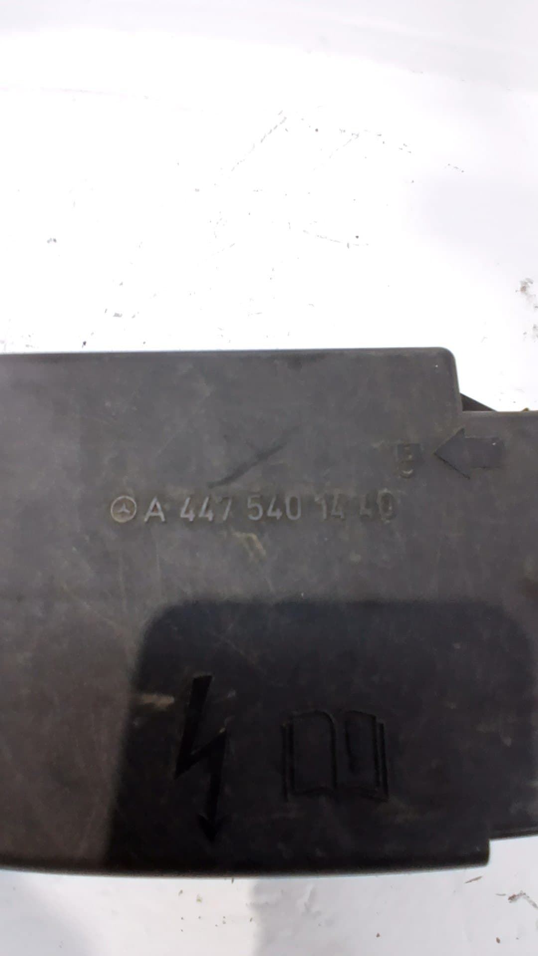 Caja reles / fusibles MERCEDES-BENZ VITO